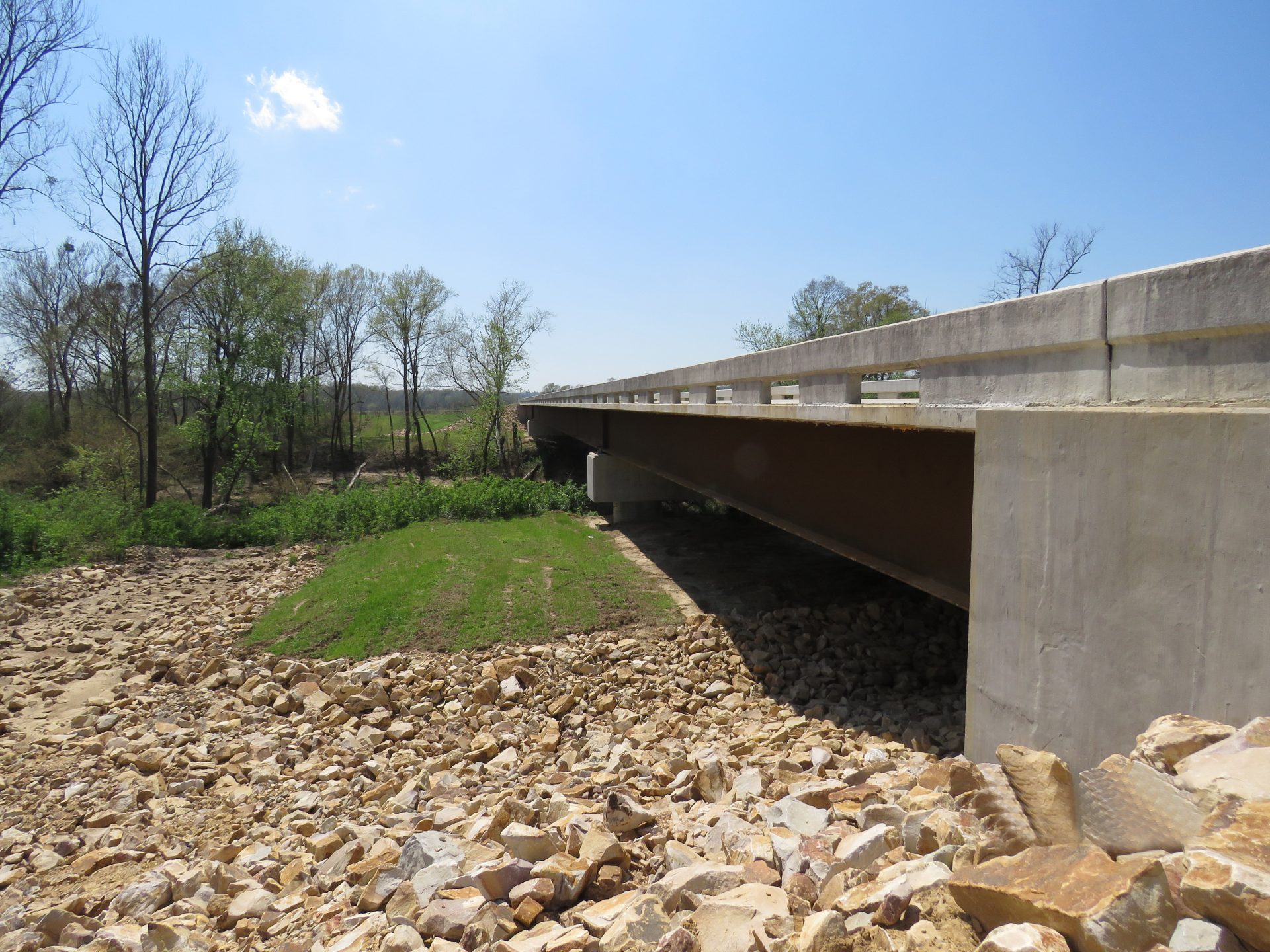 Little River Bridge Innovation with Environmental Protection MKEC
